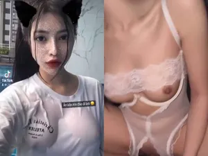 Quan hệ em uyên thỏ vú ngon dâm đãng